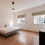 Guestready - Warm And Inviting Flat With Balcony Porto
