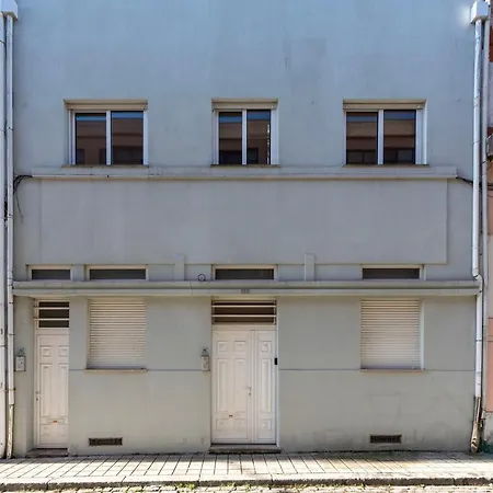 Apartamento Joivy Warm And Inviting Flat With Balcony *