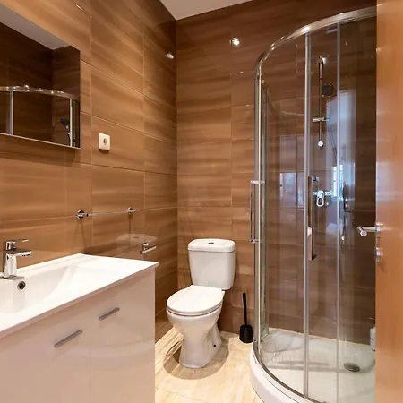 Joivy Warm And Inviting Flat With Balcony Apartamento *