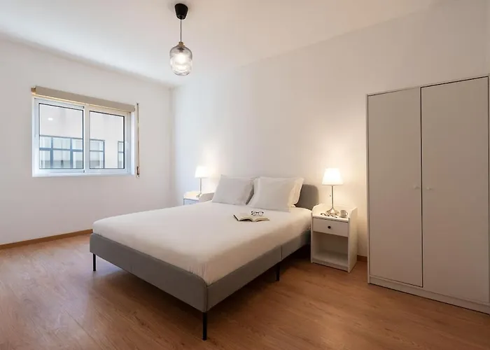 Guestready - Warm And Inviting Flat With Balcony Appartement Porto