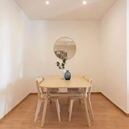 Apartman Guestready - Warm And Inviting Flat With Balcony *