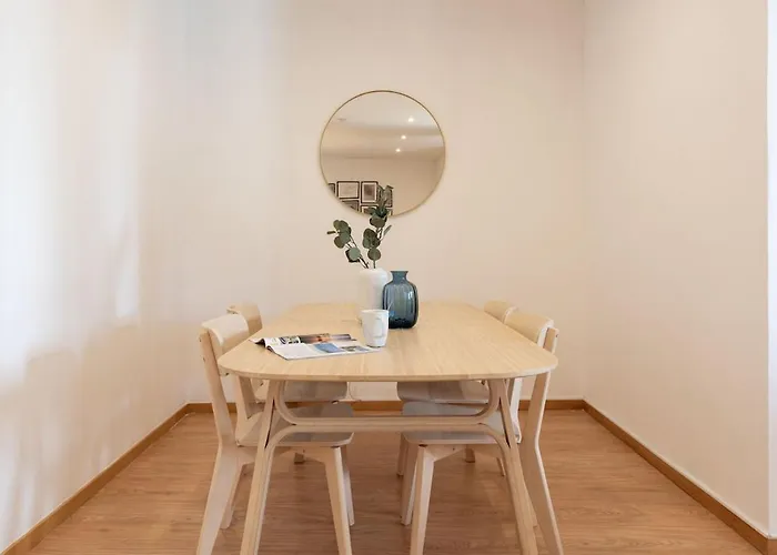 شقة Guestready - Warm And Inviting Flat With Balcony *